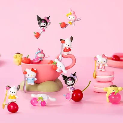 Фігурка-сюрприз "Друзі вишеньки" Pop Top Hello Kitty 24MQD-007 в асортименті