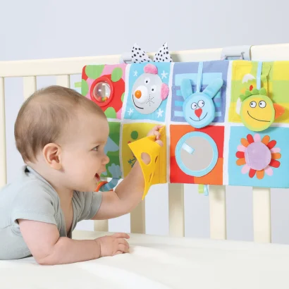 Розвиваючий центр для ліжечка - ВЕСЕЛІ ДРУЗІ (звук, світло)