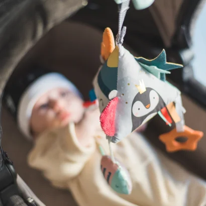 Розвиваюча іграшка-підвіска колекції "Полярне сяйво" - СНІГОВА ПІРАМІДКА