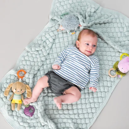 Розвиваюча підвіска-брязкальце колекції "Садочок у місті" &ndash; КРОЛИК ДЖЕННІ