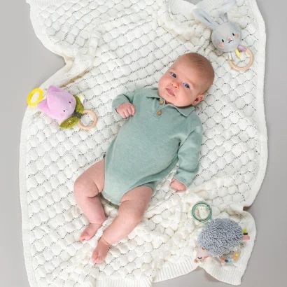 Розвиваюча підвіска-брязкальце серії "Садочок у місті" &ndash; ЇЖАЧОК СПАЙК