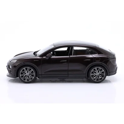 Автомодель - PORSCHE MACAN 4 ELECTRIC (чорний, 1:24)