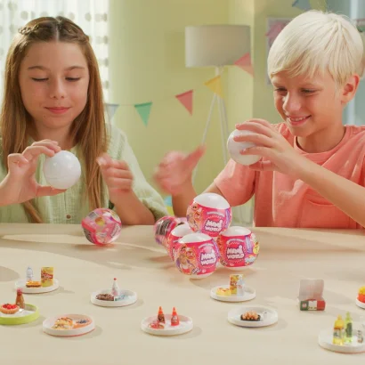 Дисплей ігрових наборів із сюрпризом Mini World - ПІКНІК (24 шт.)