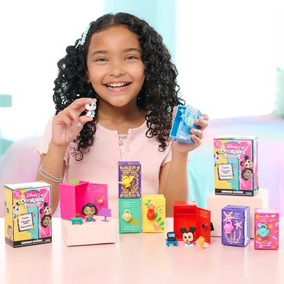 Ігровий набір DISNEY DOORABLES серії &quot;Academy&quot; - ШАФКА З СЮРПРИЗОМ (фігурка, аксесуари)