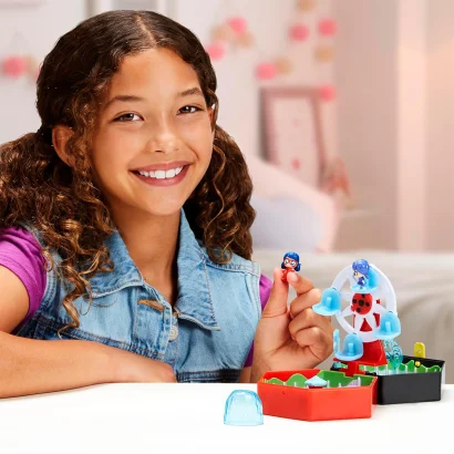 Ігровий набір &quot;ЛЕДІ БАГ І СУПЕР-КІТ&quot; серії &quot;Chibi&quot;- ПАРК РОЗВАГ (2 фігурки, аксес.)