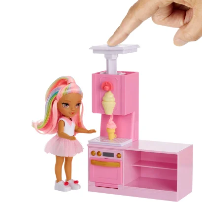 Ігровий набір з лялькою RAINBOW HIGH серії "Littles" &ndash; КОНДИТЕРСЬКА КЕНДІ (з аксес.)