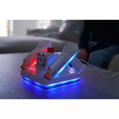 Ігровий набір для лазерних боїв - ПРОЕКТОР LASER X ANIMATED (2 ігр. бластери, 3 слайда-цілі)