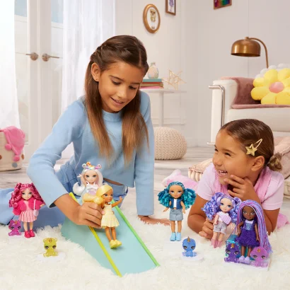 Ігровий набір з лялькою RAINBOW HIGH серії "Littles" - САПФІРА (з аксес.)
