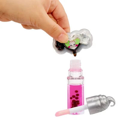 Ігровий набір з лялькою та блиском для губ YUMMILAND (ЯМІЛЕНД) SS &ndash; МІСТІ КЕЙКС