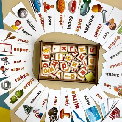 Планшет для дівчаток &quot;Збери слово за картинкою&quot; Ubumblebees (ПСД199-УКР) PSD199-UKR українською мовою