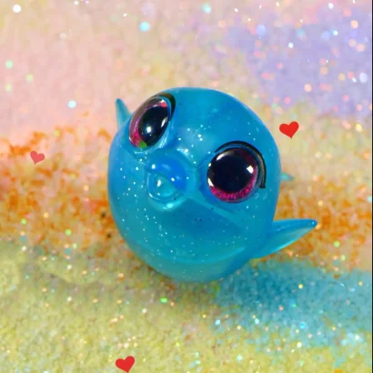 Колекційна фігурка-сюрприз YOU YOU &ndash; МИЛІ ДЕЛЬФІНИ (в диспл.)