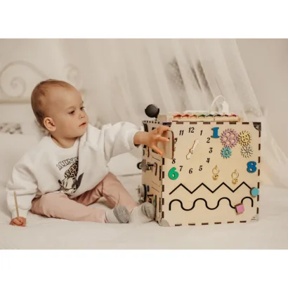 Розвиваюча іграшка Бізікуб Temple Group TG200126 30х30х30см Натуральний