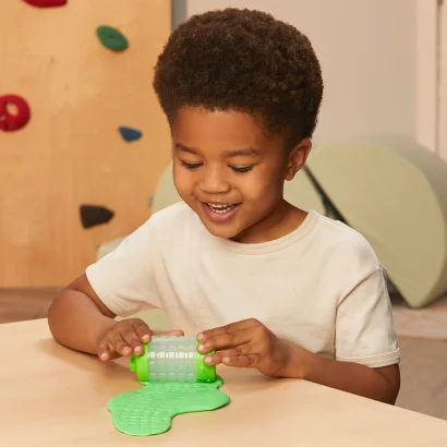 Маса для ліплення, що не засихає, WONDER FACTORY &ndash; СВІТ КОЛЬОРУ ТА ФОРМИ (в асорт., в дисп.)