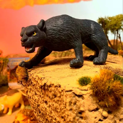 Стретч-іграшка у вигляді тварини &ndash; ПОВЕЛИТЕЛІ САВАНИ ( в диспл.)