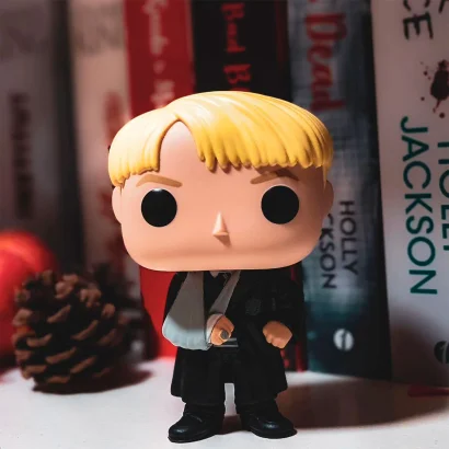 Ігрова фігурка FUNKO POP! серії "Гаррі Поттер" &ndash; МАЛФОЙ ЗІ ЗЛАМАНОЮ РУКОЮ