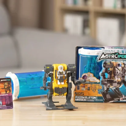 Ігровий набір з фігуркою ASTROPOD &ndash; МІСІЯ &laquo;РУХАЙСЯ В ЕКЗОСКЕЛЕТІ&raquo; (деталі екзоскелета, фігурка)
