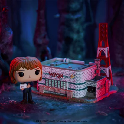 Набір ігрових фігурок FUNKO POP! Town серії "Дивні дива" &ndash; РОБІН З РАДІОСТАНЦІЄЮ WSQK