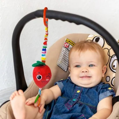 Брязкальце-підвіска з прорізувачем &quot;Полуниця&quot; МС 110604-18                                                           