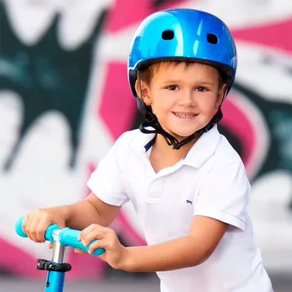 Захисний шолом MICRO - ТЕМНО-СИНІЙ МЕТАЛІК (52-56 сm, M, світло)