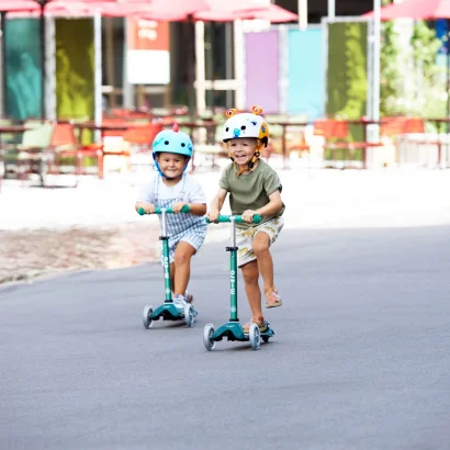 Захисний шолом MICRO -  СКУТЕРОЗАВР (52-56 сm, M, світло)