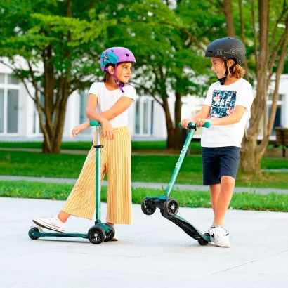 Захисний шолом MICRO - ЧОРНИЙ (52-56 сm, M)