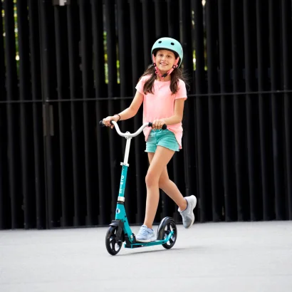 Захисний шолом MICRO - ФЛАМІНГО (52-56 сm, M, світло)