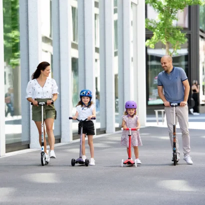 Захисний шолом MICRO - ФІОЛЕТОВИЙ З КВІТАМИ (48-53 cm, S)