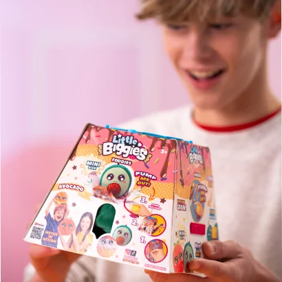 Ігровий набір BIGGIES серії "Little Foodies" W2 - ПОЛУНИЦЯ (надувна іграшка, насос)