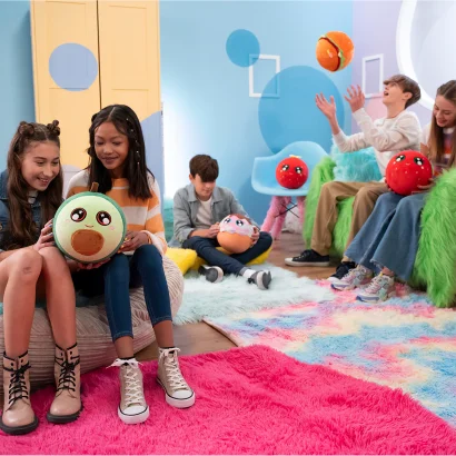 Ігровий набір BIGGIES серії "Little Foodies" W2 - ПОЛУНИЦЯ (надувна іграшка, насос)