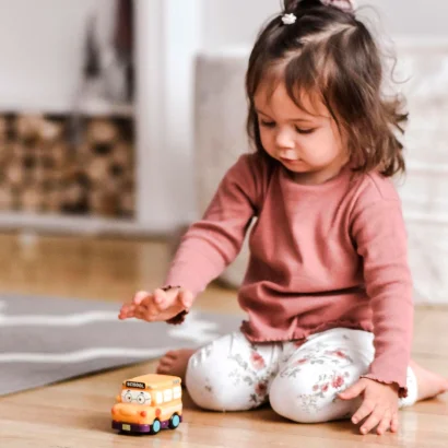 Машинка інерційна серії "Забавний автопарк" - ШКІЛЬНИЙ АВТОБУС