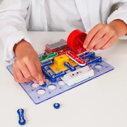 Конструктор електронний DOKA &quot;ЗБИРАЄМО РАДІО&quot;