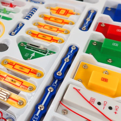 Конструктор електронний DOKA &quot;320 СХЕМ&quot;