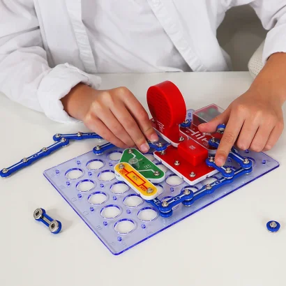 Конструктор електронний DOKA &quot;ПЕРШІ КРОКИ В ЕЛЕКТРОНІЦІ&quot; (Набір В, 15 схем)