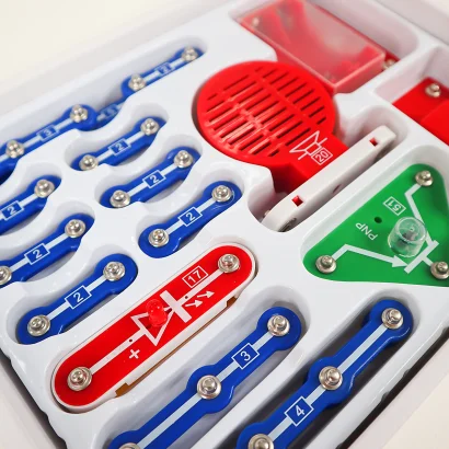 Конструктор електронний DOKA &quot;ПЕРШІ КРОКИ В ЕЛЕКТРОНІЦІ&quot; (Набір В, 15 схем)