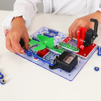 Конструктор електронний DOKA &quot;АЛЬТЕРНАТИВНА ЕНЕРГІЯ&quot; (50 схем)