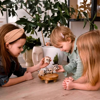 Колекційна фігурка FLOCKIES - ЯГУАР ДЖАСТІНА