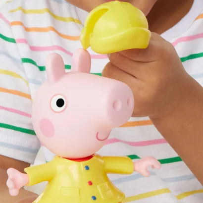 Ігровий набір PEPPA FIGURINES серії "Модна пригода" - ОДЯГНИ ПЕППУ