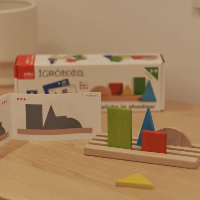 Іграшка дерев'яна "Фігури і тіні"