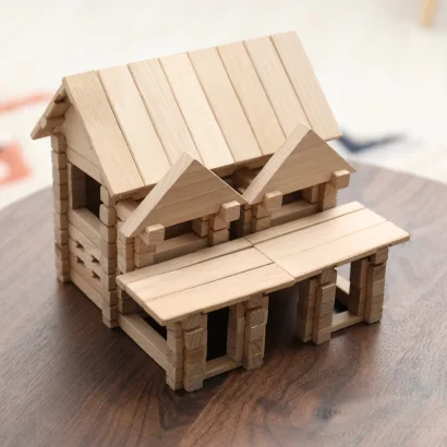 Конструктор дерев'яний Будиночок з балконом 136 дет.