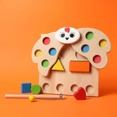 Дерев'яна розвивальна гра "Магнітний сортер Квочка"