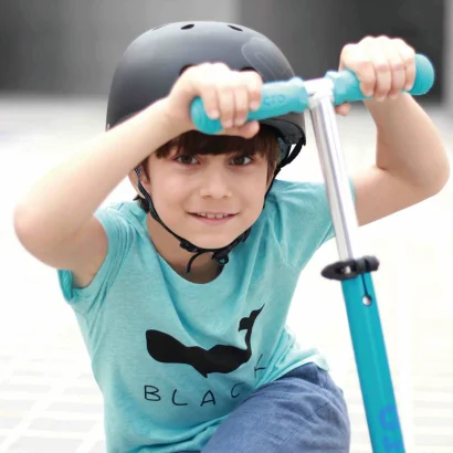 Самокат MICRO серії &quot;Mini Deluxe&quot; – АКВА (до 50  кг (kg), триколісний)