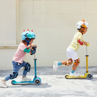 Самокат MICRO серії &quot;Mini Deluxe LED&quot; – АКВА (до 50 kg, триколісний, світло)