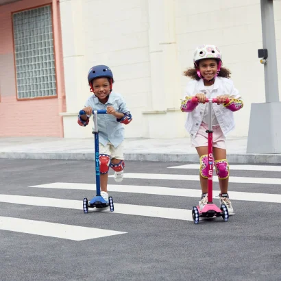 Самокат MICRO серії &quot;Maxi Deluxe LED&quot; –  ТЕМНО-СИНІЙ (до 50 kg, триколісний, світло)