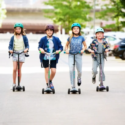 Самокат MICRO серії &quot;Maxi PRO Deluxe&quot; - ЧОРНИЙ/ЧЕРВОНИЙ (до 50 kg, триколісний)