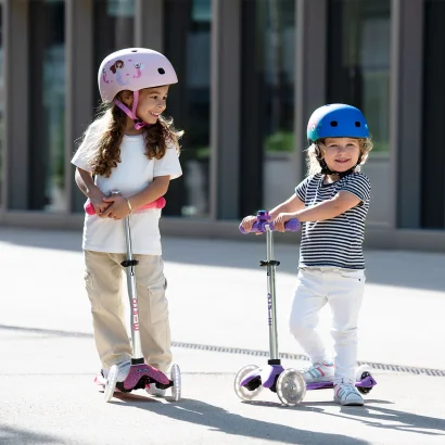 Самокат MICRO серії "Mini Deluxe Fairy Glitter LED" &ndash; РОЖЕВИЙ (до 50 kg, 3-х колісний, світло)