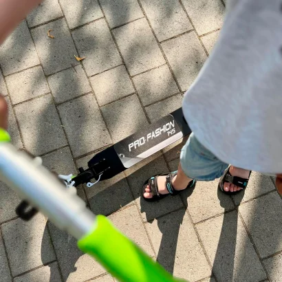 Скутер серії - PROFESSIONAL 145 (алюмін., 2 колеса, вантажоміст. до 100 кг)