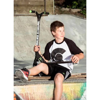 Самокат MICRO серії &quot;Trixx &amp; Ramp&quot; - ЧОРНИЙ (до 100 kg, двоколісний, алюмін.)