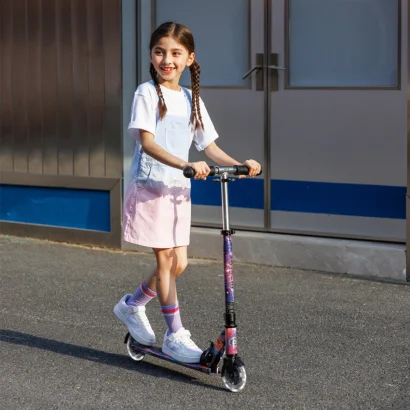 Самокат MICRO серії "Sprite Glow LED Art Collection" &ndash; КОСМОС (до 100 кг (kg), двоколісний, світло)